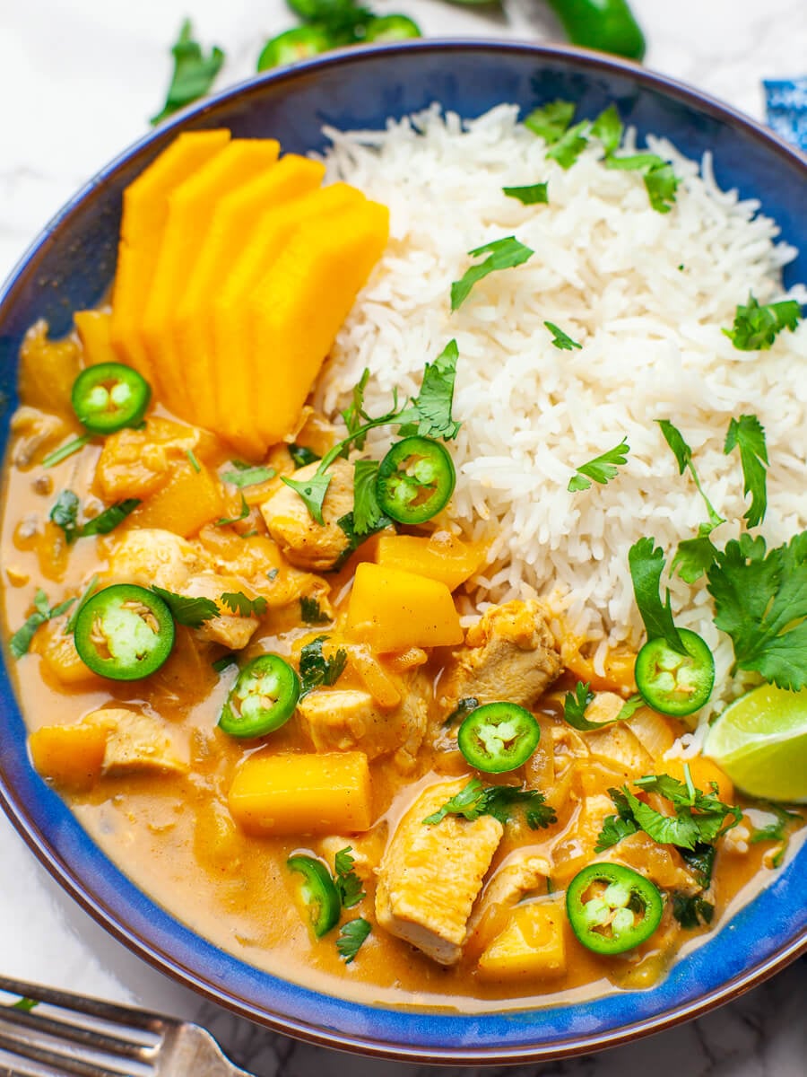 Easy 30-Minute Mango Chicken Curry: Creamy Weeknight Flavor